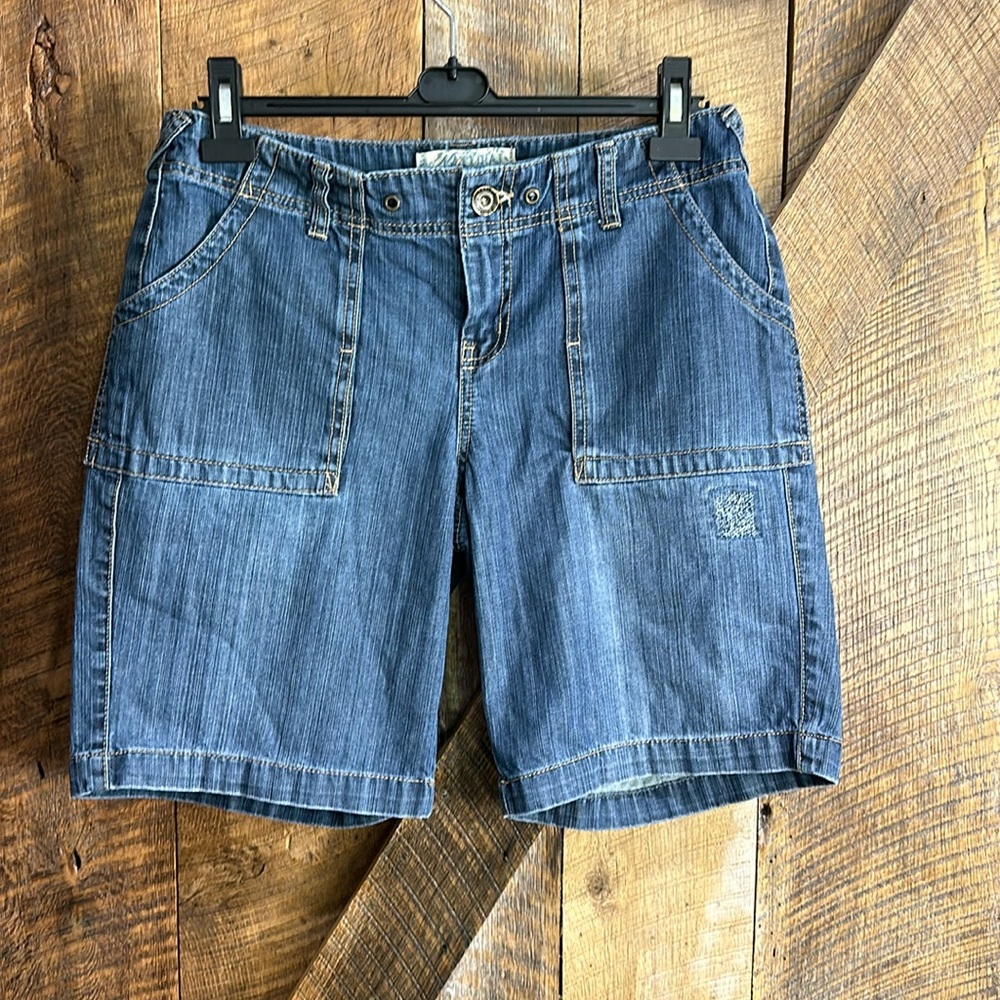 Natural Reflections Women’s Blue Jean Shorts Size 10